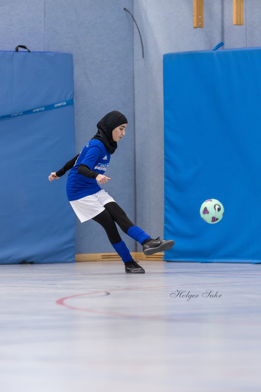 Bild 237 - C-Juniorinnen 3 Loewinnen Cup